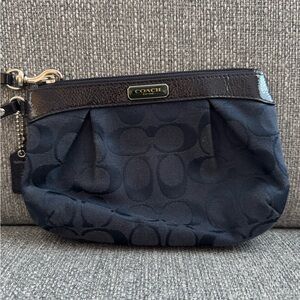 Coach Wristlet. Excellent condition.
